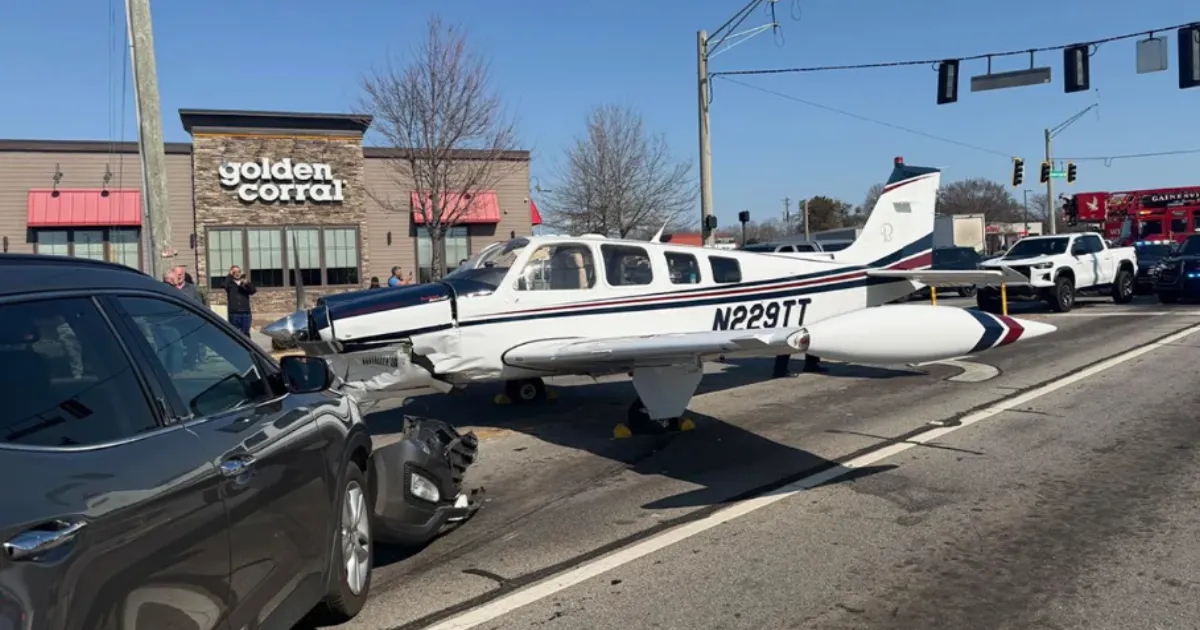 Hawker Beechcraft BE-36 Crash Lands On Gainesville Road, Strikes Three Vehicles