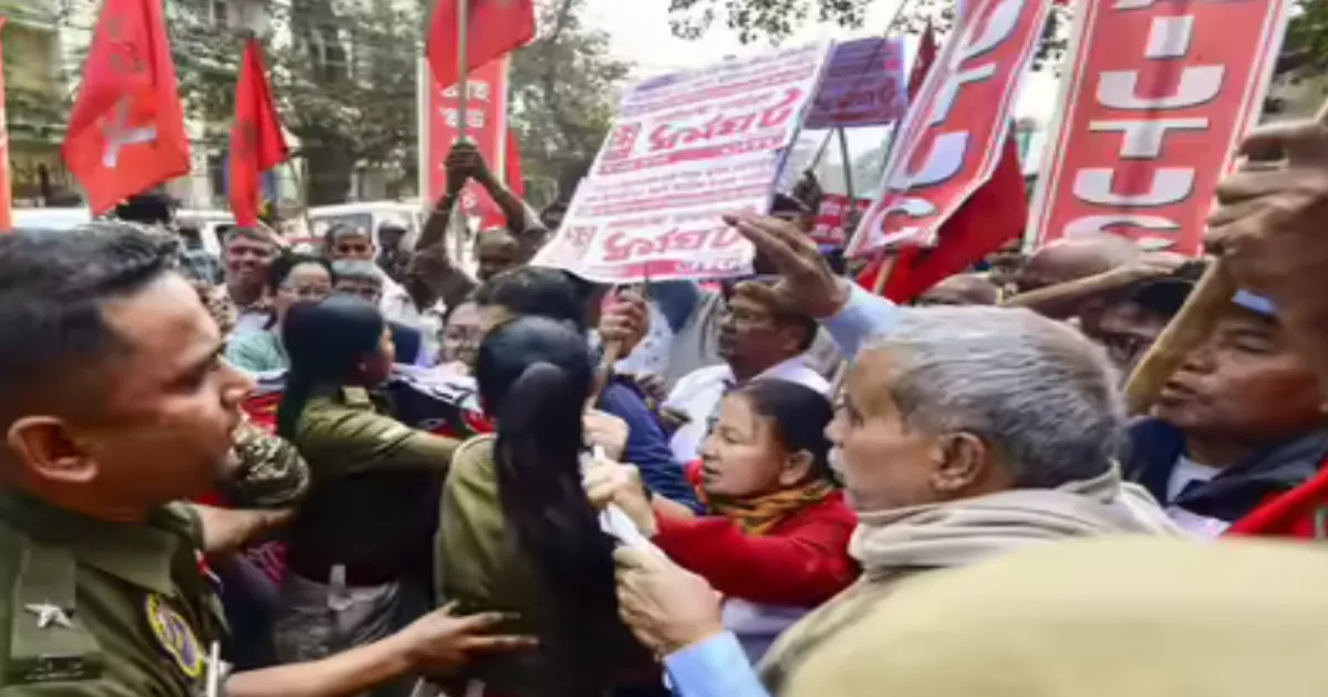 Kerala Declares 'Dies Non' for Absent Govt Staff on Bharat Bandh