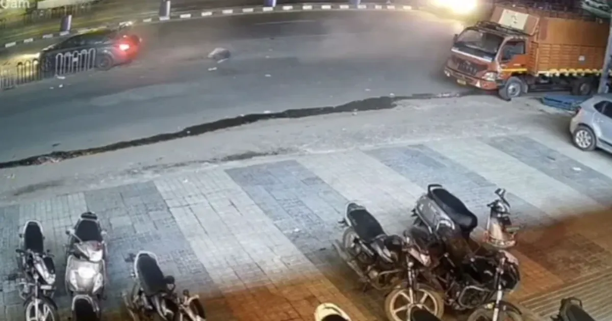 #BreakingNews: CCTV Captures Madhya Pradesh Driver Reversing Car to Crush Victim Twice