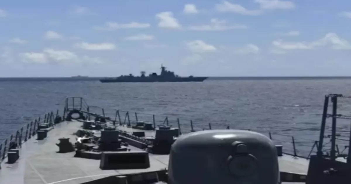 Iran Unleashes Fifth Wave of Strikes, Hits US Naval Base in Kuwait and Ship in Indian Ocean