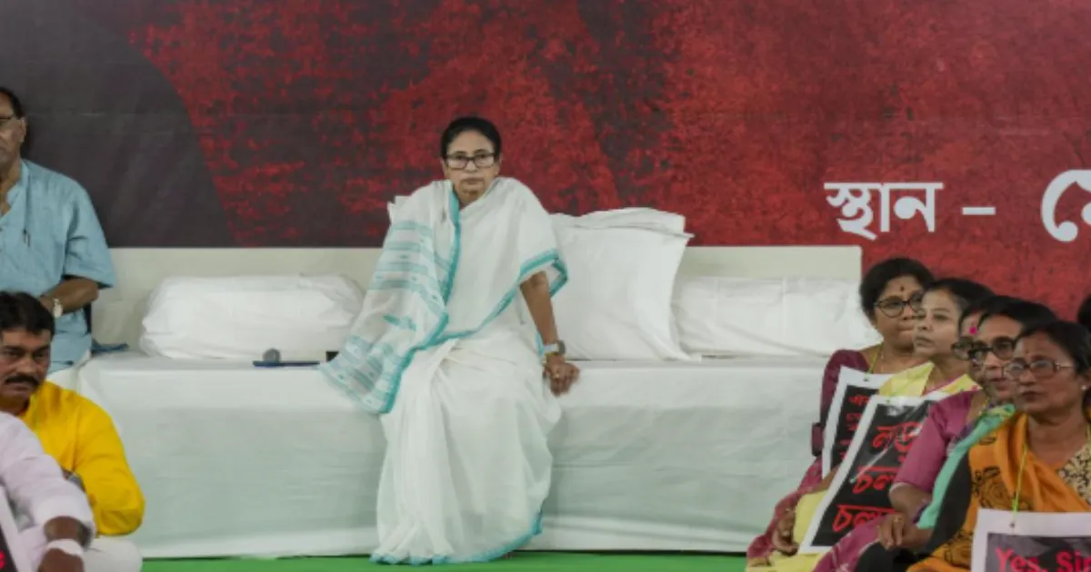 Mamata Banerjee Returns to Dharmatala With Sit-In Protest Against Election Commission's SIR
