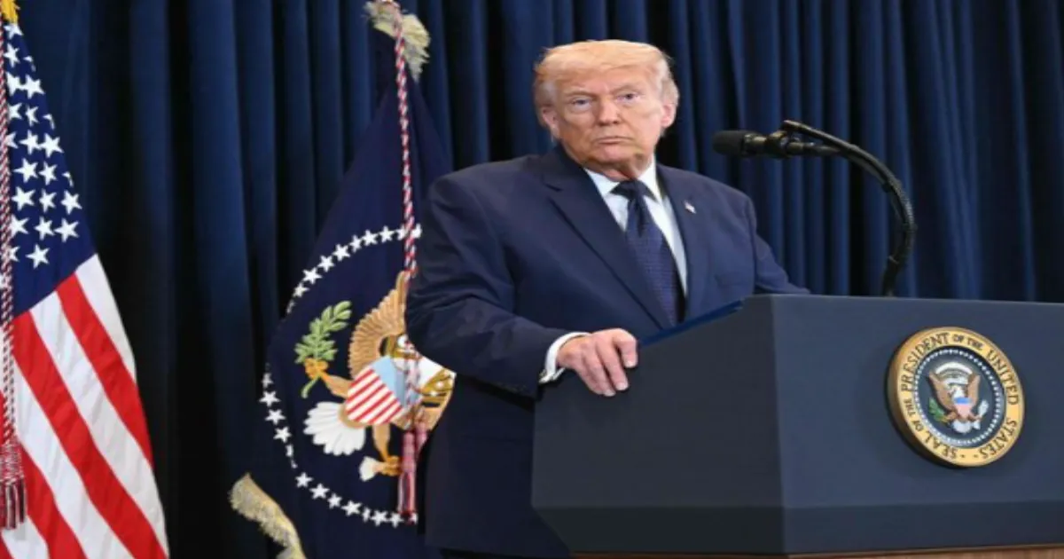 Trump Warns Iran: Any Move on Strait of Hormuz Will Mean End of The Country