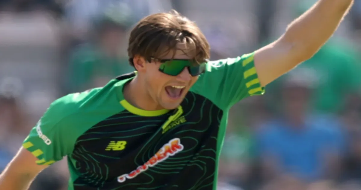 London Spirit Sign James Coles for GBP 390,000 in Historic Men's Hundred Auction