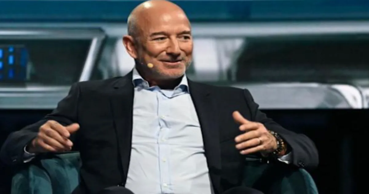 Bezos in Early Talks With Asset Managers to Raise $100B Manufacturing Transformation Fund