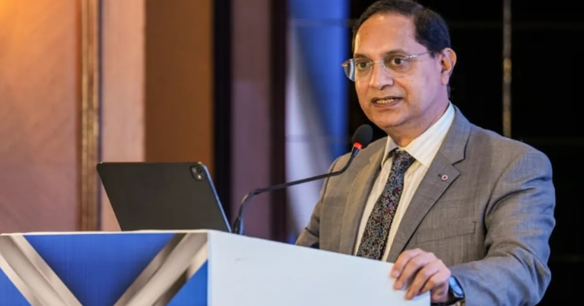 SEBI to Upskill Independent Directors: Chairman Pandey's Move After HDFC Bank Boardroom Row