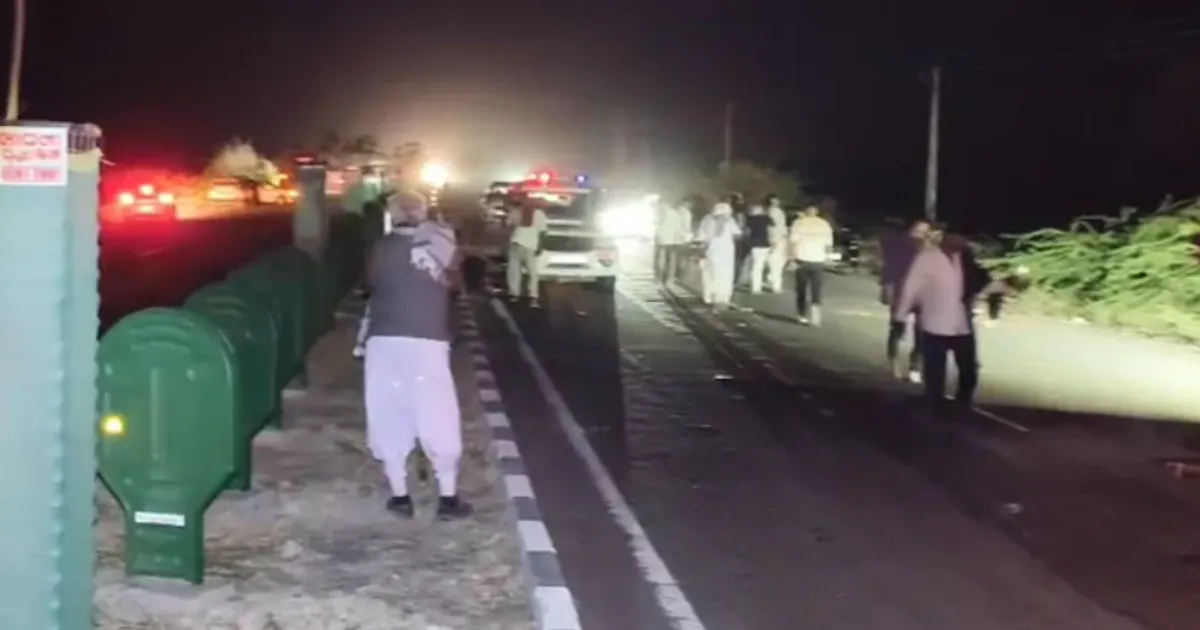 Seven Pilgrims Killed as Speeding Truck Mows Them Down on Gujarat Highway at Night