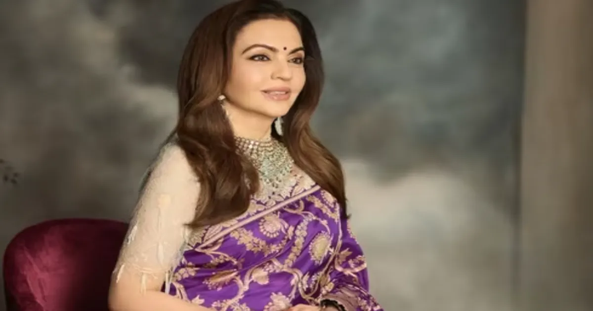 Nita Ambani Wears Swadesh Banarasi Saree With Anamika Khanna Blouse at NMACC Event