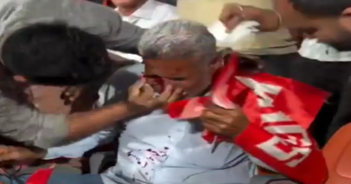 Elderly Fan Suffers Facial Injury After Being Hit by Priyansh Arya's Six During PBKS vs RR Match