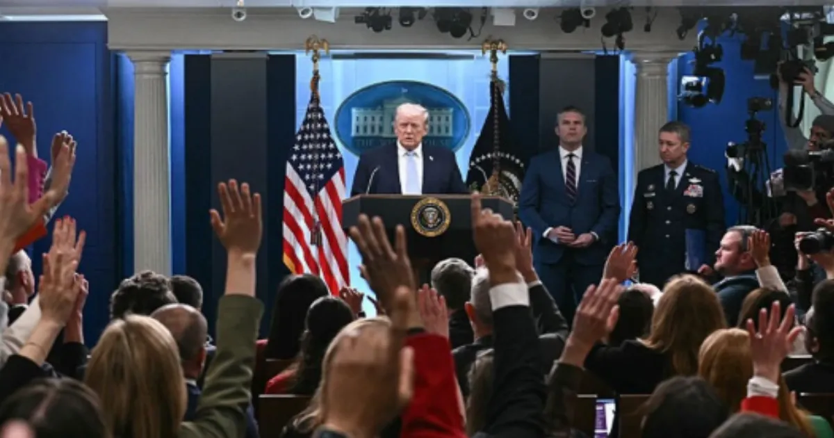 Trump Rejects Iran's Strait of Hormuz Proposal, Insists Nuclear Issue Must Lead Peace Talks