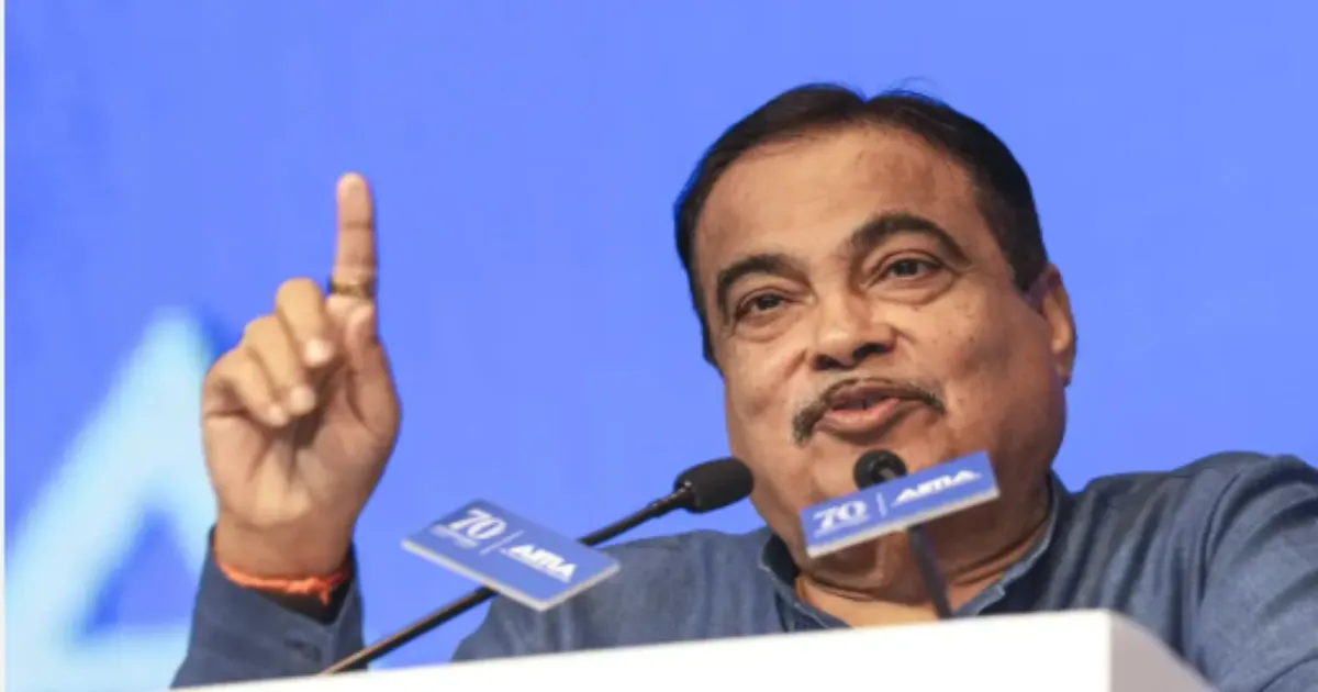 Nitin Gadkari Declares Petrol and Diesel Vehicles Have No Future, Pushes EV and Hydrogen Shift