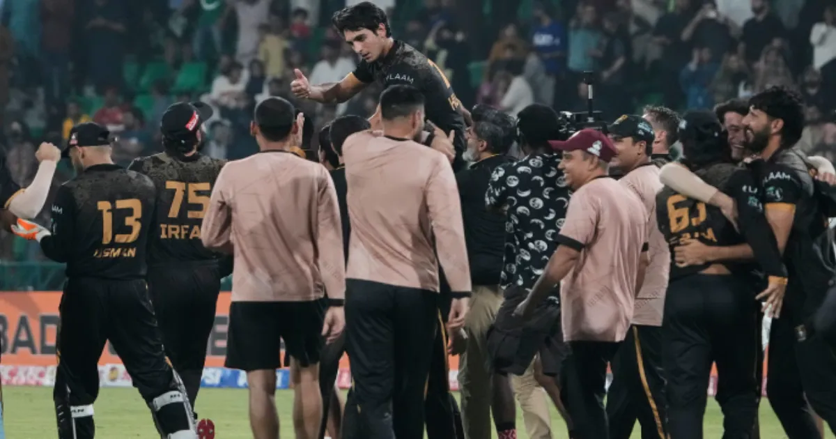 Hyderabad Kingsmen Edge Islamabad United by Two Runs to Reach PSL Final