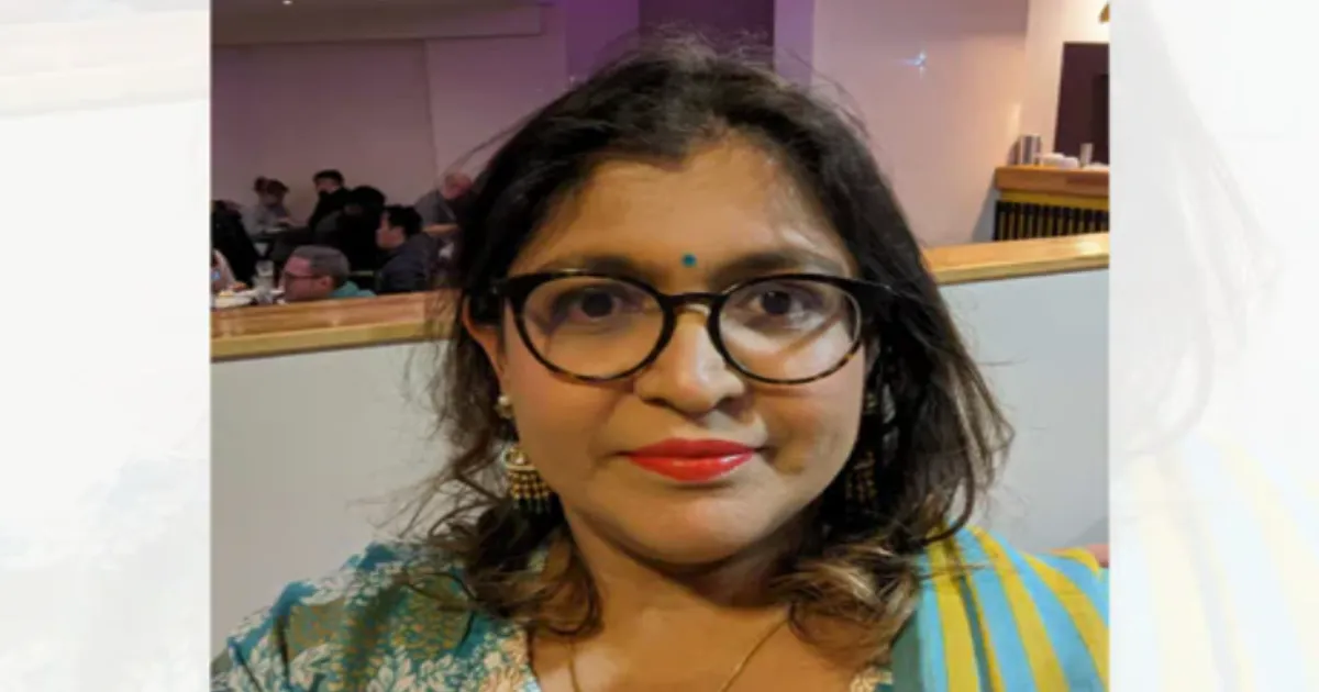  Indian Woman Abandons Prestigious London Career, Finds Freedom In Melbourne Cleaning Work Instead