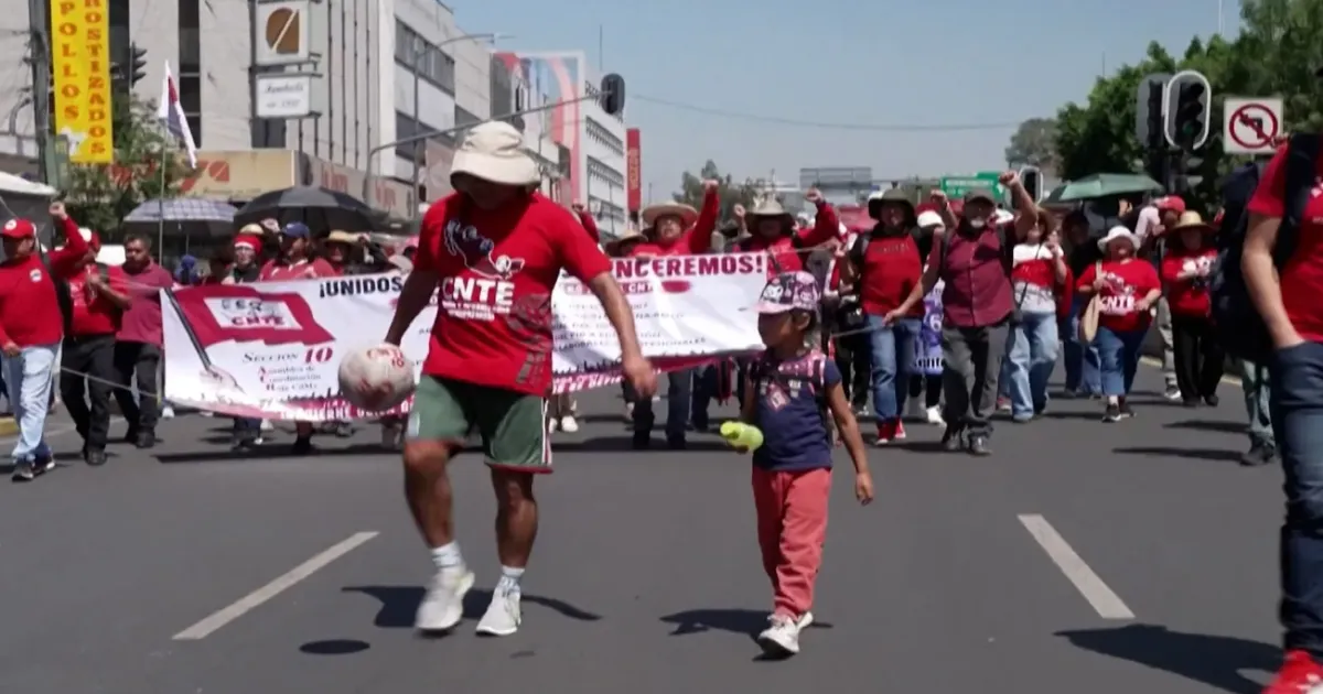 Mexico's Education Workers Ready to Disrupt World Cup Over Labor Disputes