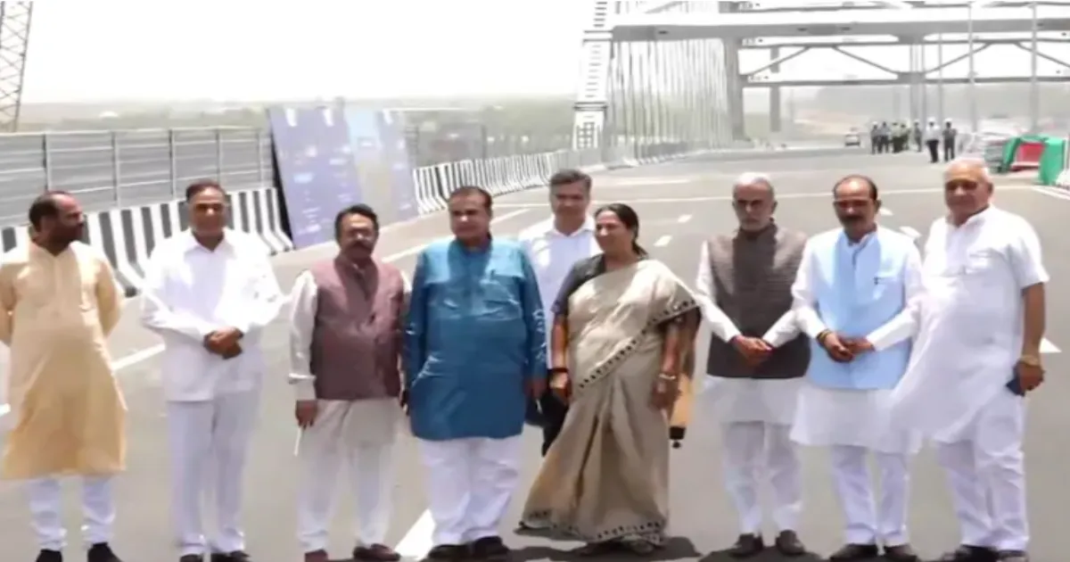 Nitin Gadkari, Rekha Gupta Inspect Final Delhi-Mumbai Expressway Link at Sarai Kale Khan