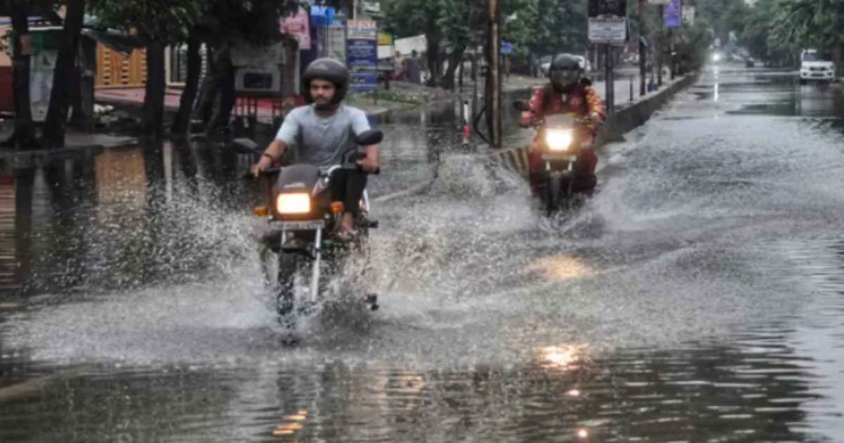 Monsoon Advances Rapidly; Heavy Rains Hit South and Northeast India Today, More Coming Soon