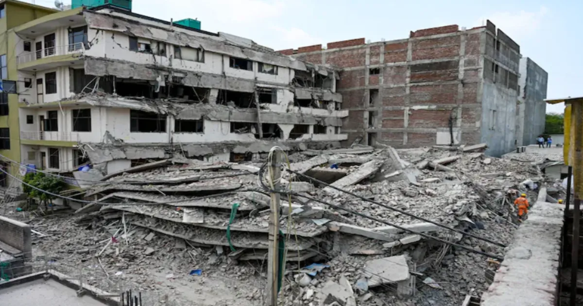 Delhi Building Collapse: Culpable Homicide Case Filed Against Owner As Death Toll Rises to Four