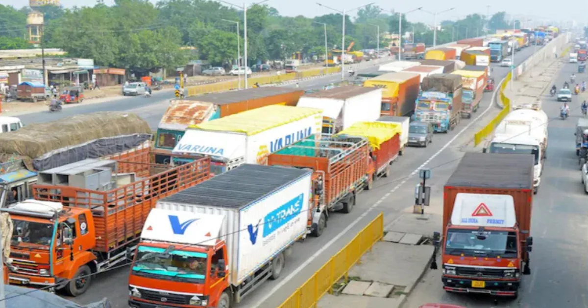 Cabinet Clears Rs 9,585 Crore Scheme to Replace Polluting Trucks and Buses in Delhi-NCR