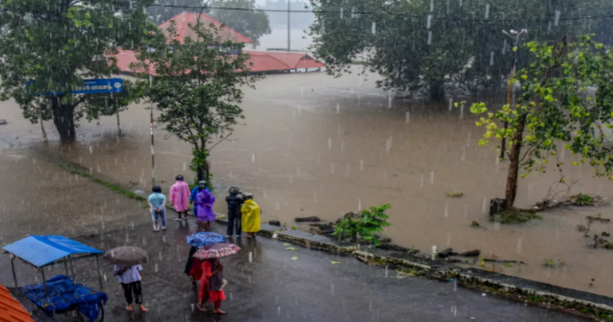 Red Alert in Six Kerala Districts as Cyclonic Rain Triggers Flooding and Disruption