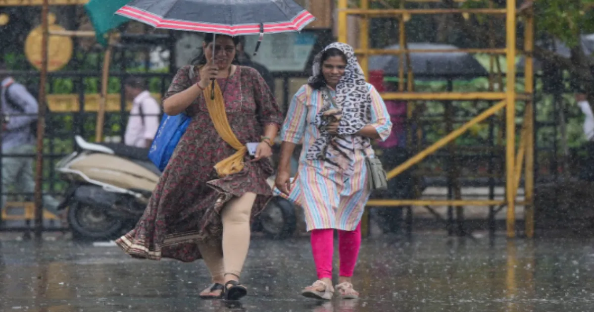 IMD Yellow Alert For Mumbai as Maximum Temperature Touches 36°C on June 12