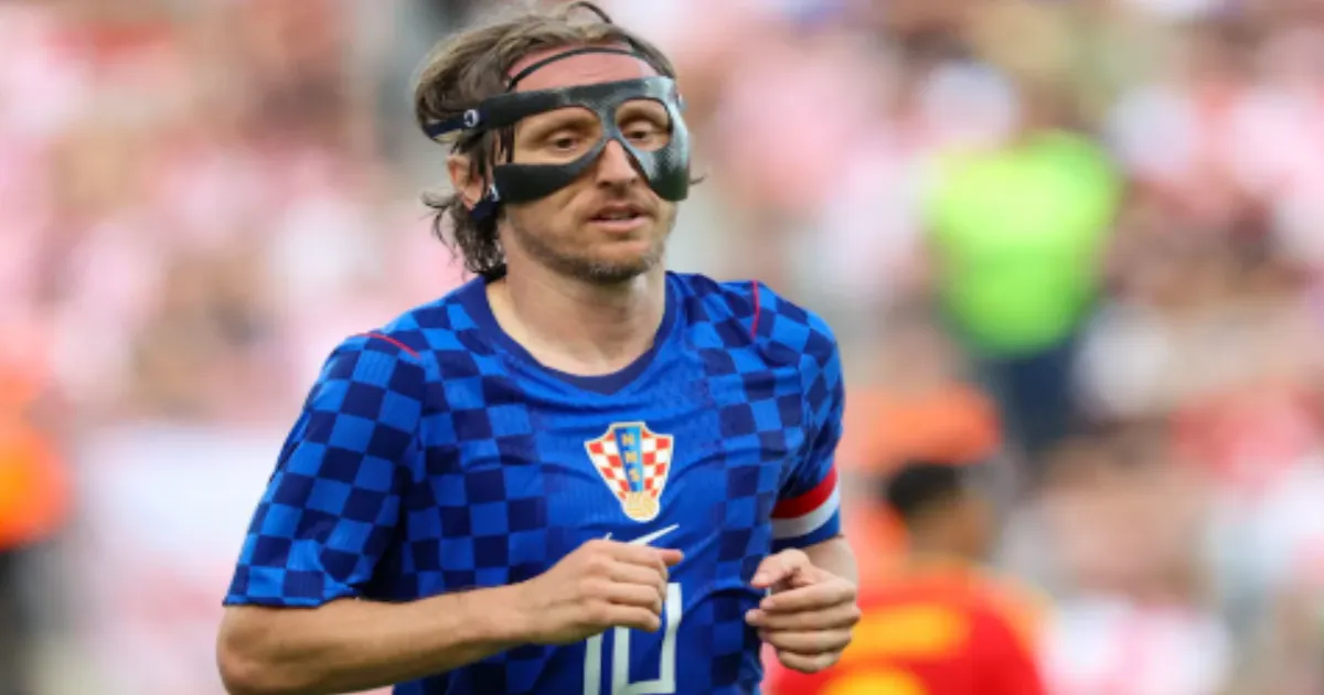 Modric Focused Exclusively on World Cup, Dismisses Retirement Talks Before England Match