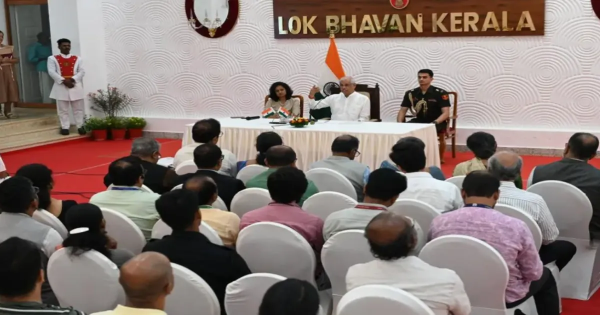  Kerala Government Objects to Governor Arlekar's Meeting on Yoga Day Preparations