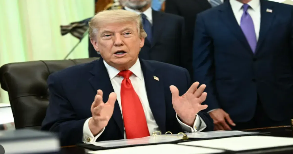  Trump Threatens Hormuz Blockade Reimposition as US-Iran Ceasefire Frays