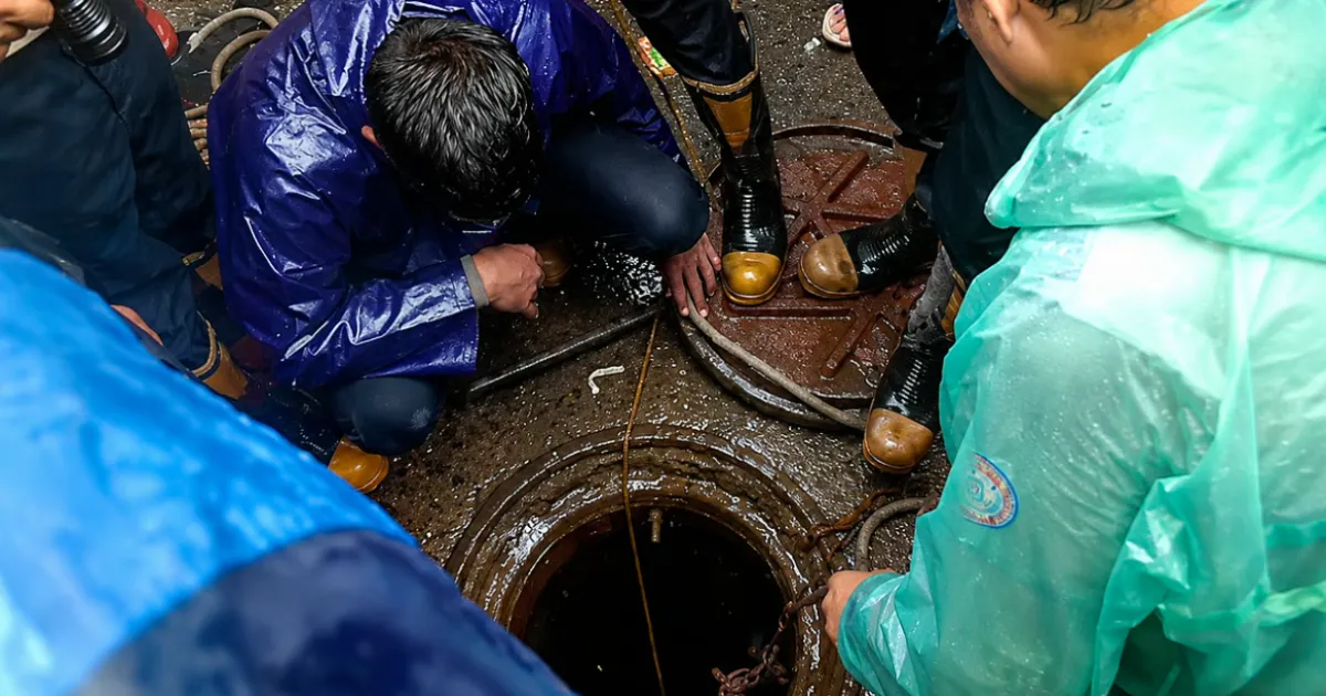  Police Launch Manhunt For Contractor After Manhole Death in Mumbai