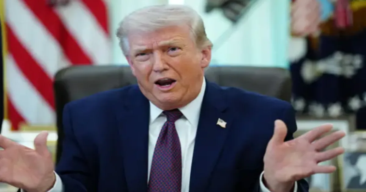 Trump Claims Iran 'Begging' For Deal as US Strikes Intensify Across Gulf