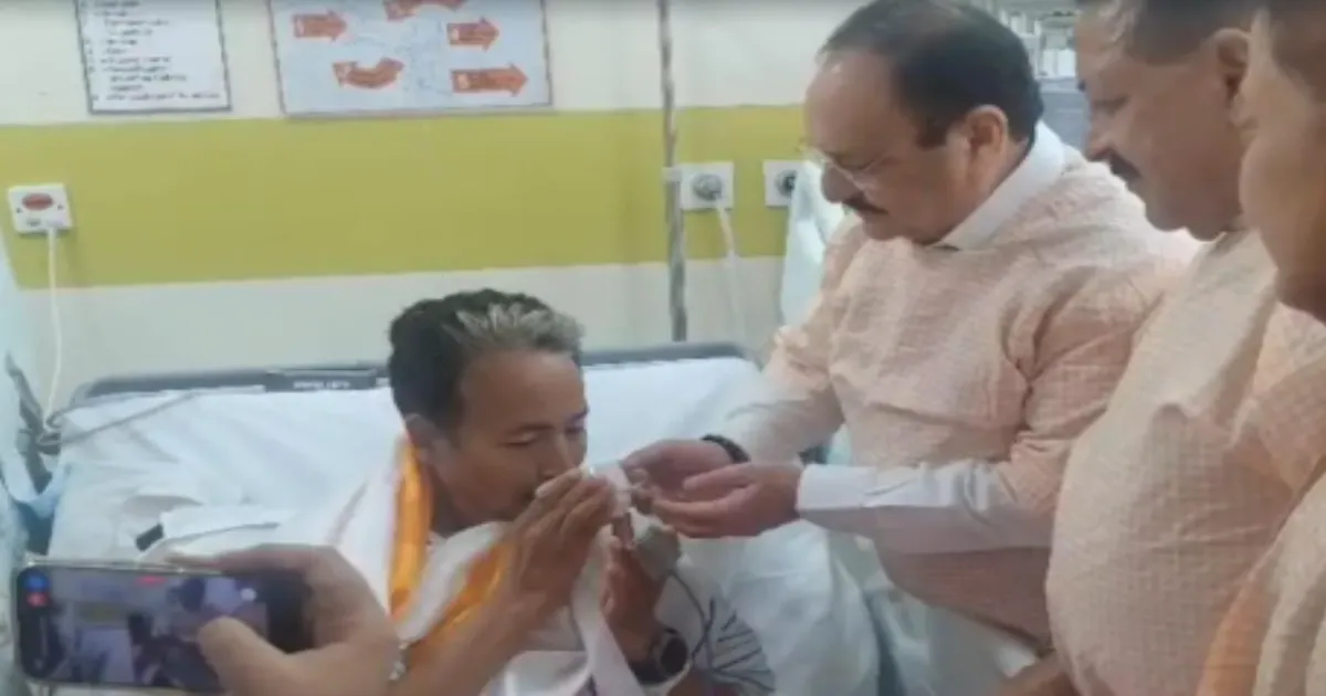 Sonam Wangchuk Ends Hunger Strike After Centre's Assurances on Key Demands