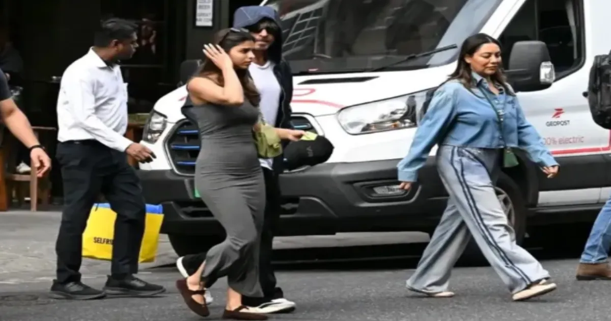 Shah Rukh Khan Spotted in London With Family Amid CJP Protests