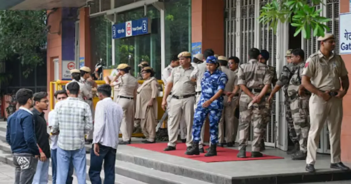 DMRC Shuts 18 Metro Stations in Central Delhi Amid CJP Protests