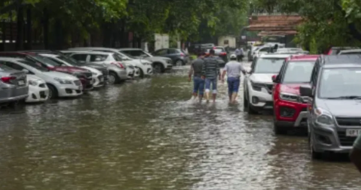Heavy Rain Lashes Tamil Nadu, Waterlogging Reported in Several Areas