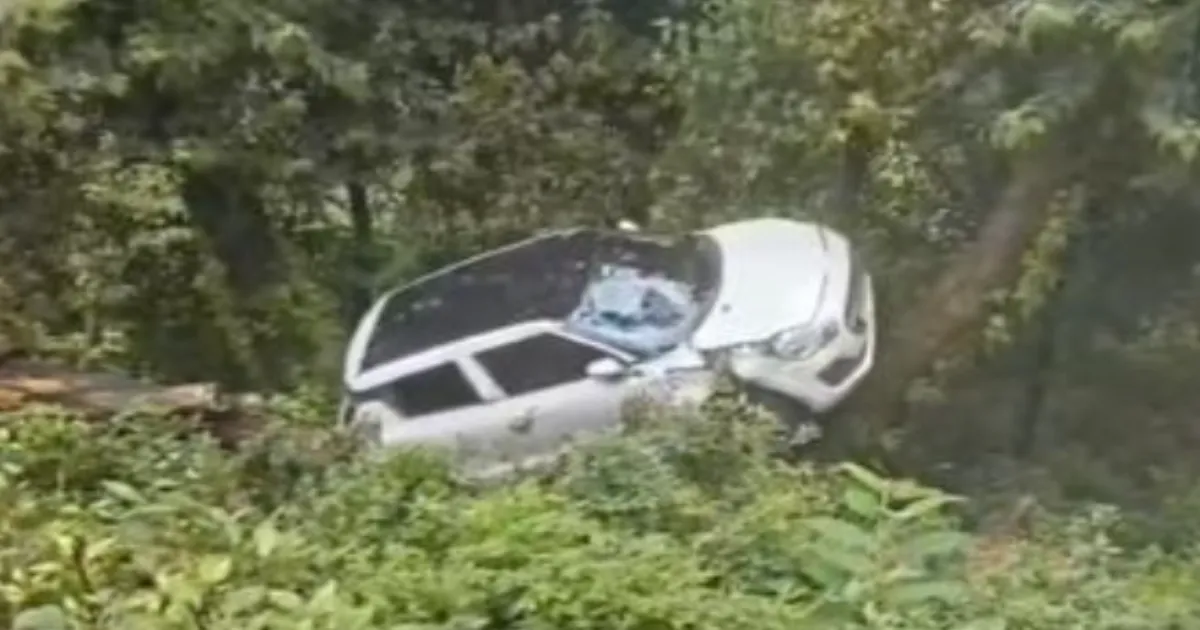 Two Men Injured After Car Skids Off Dhoodhli Route in Mussoorie