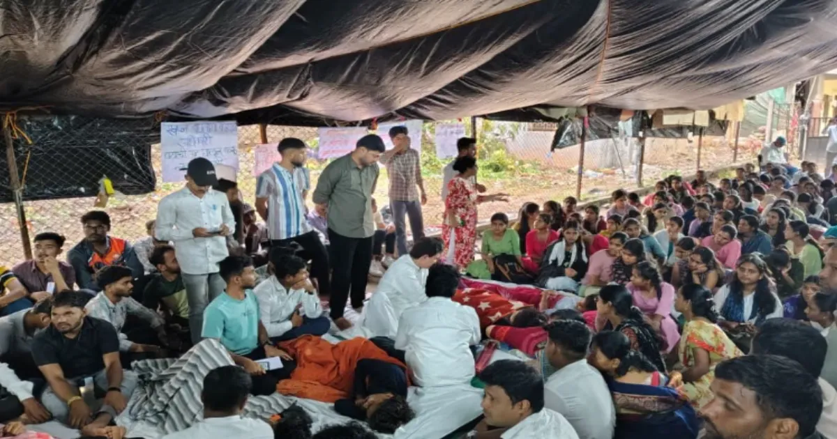Maharashtra Government Accepts Tribal Students' Demands, Appeals For End to Hunger Strike
