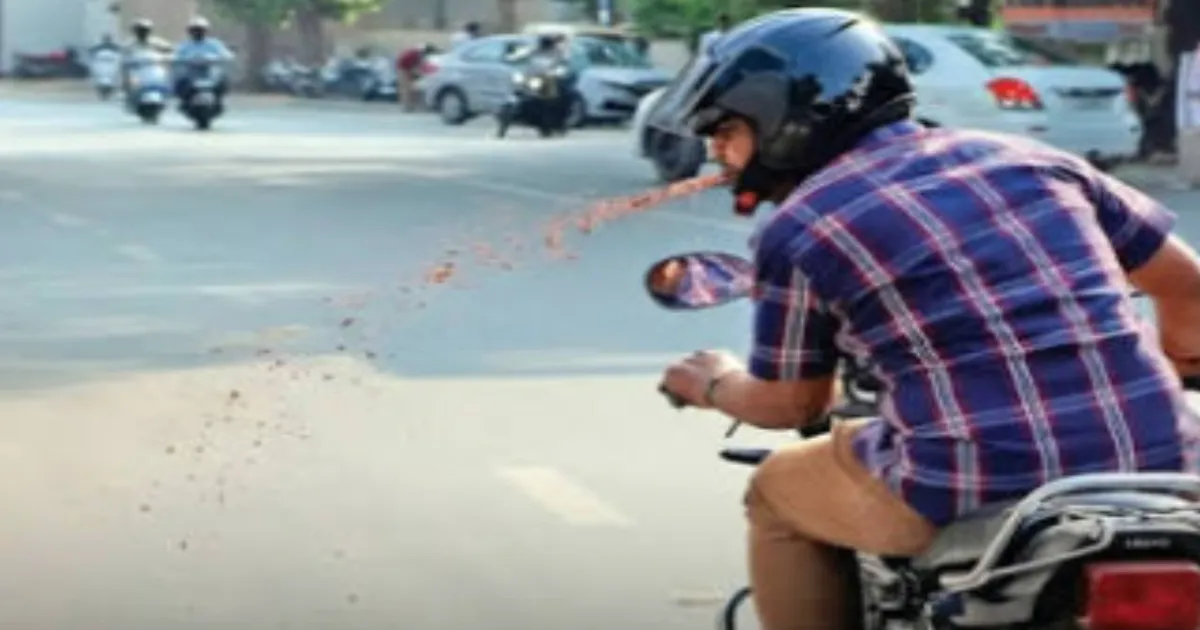 West Bengal Begins Fining Citizens For Spitting, Littering and Urination