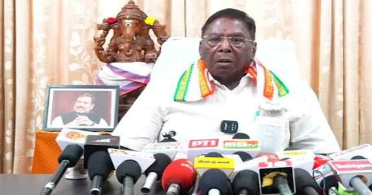Congress Leader Rejects TVK's PM Push, Backs Rahul Gandhi Instead