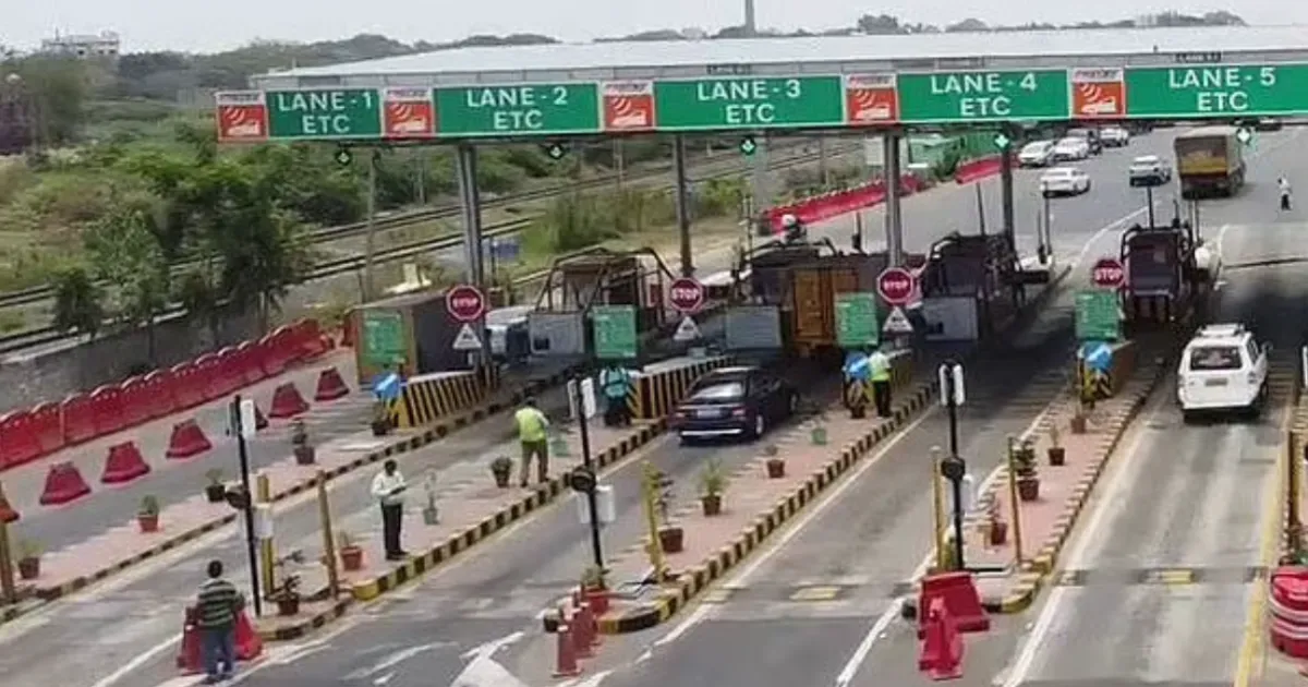 NHAI Offers Locals Unlimited Toll Plaza Travel For a Year From November 1