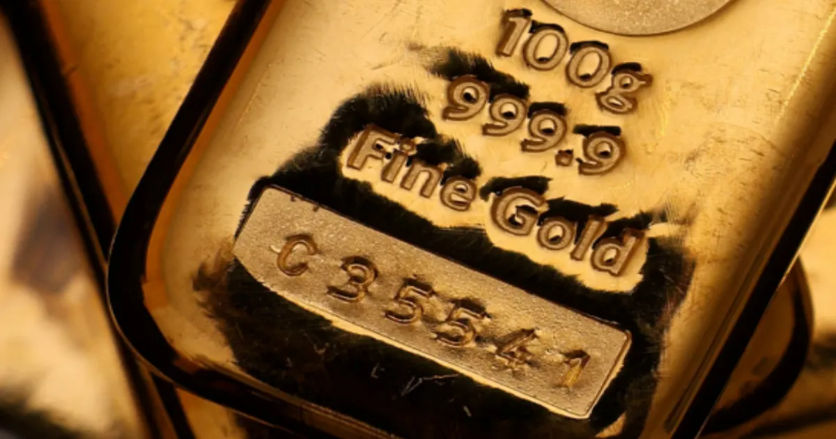 Gold Price Today: Spot Gold Falls 0.7% Ahead of US PCE Data