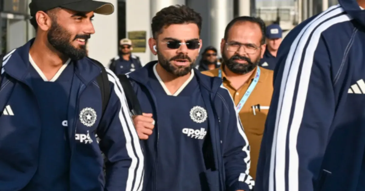 Virat Kohli Mobbed By Fans at Auckland Airport Ahead of New Zealand ODIs