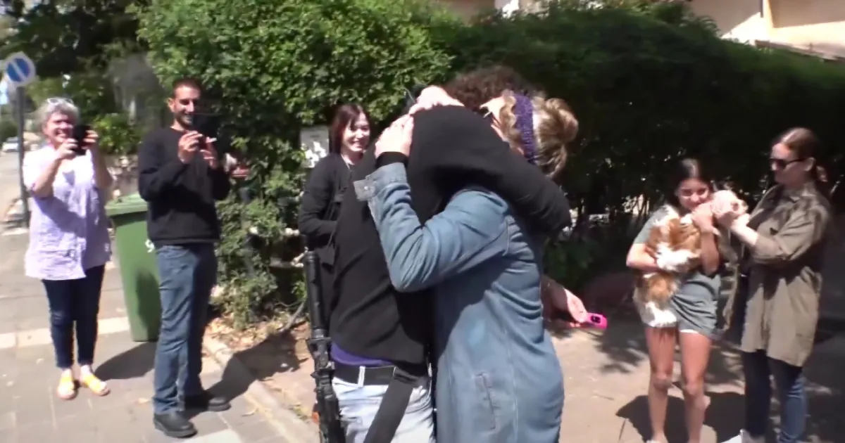 Heartwarming Story! Dog Reunites with Israeli Family after Surviving Alone for 18 Months in Gaza War