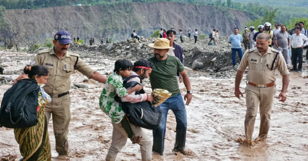 SDRF Rescues Over 50 Devotees At Reetha Sahib As River Levels Rise Suddenly