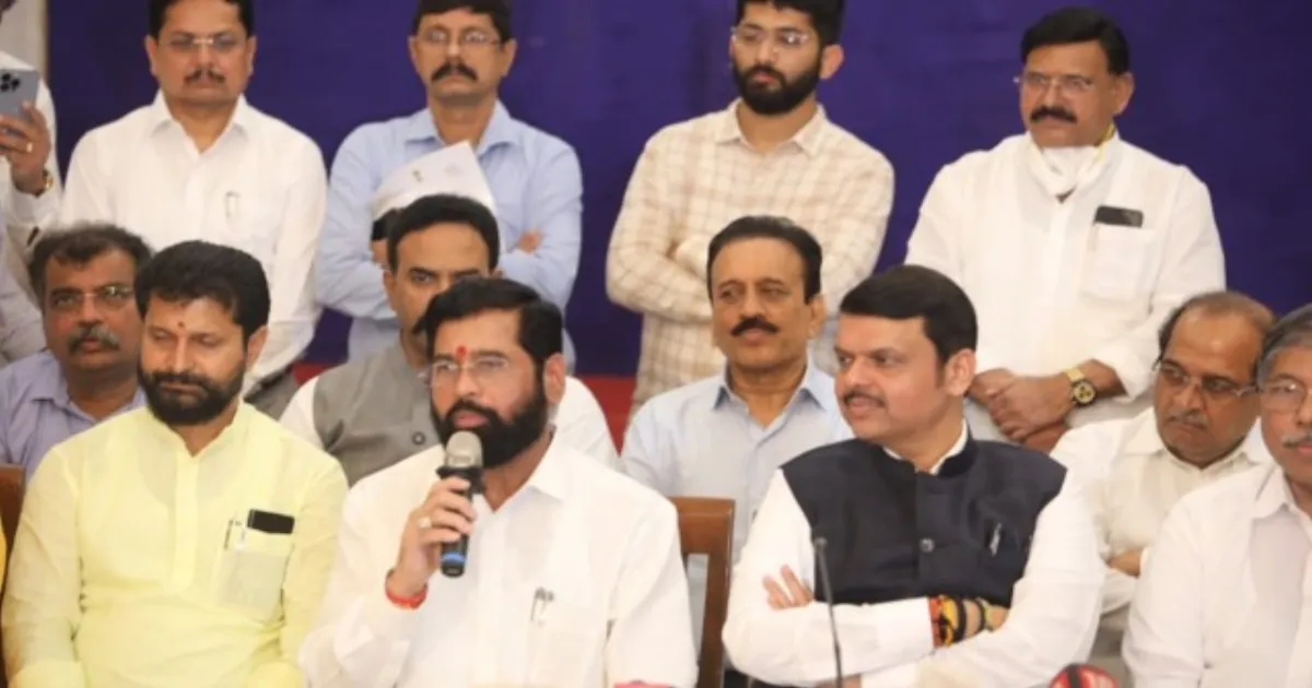 Fadnavis Defends Shinde’s ‘Jai Gujarat’ Slogan as Congress Demands Resignation