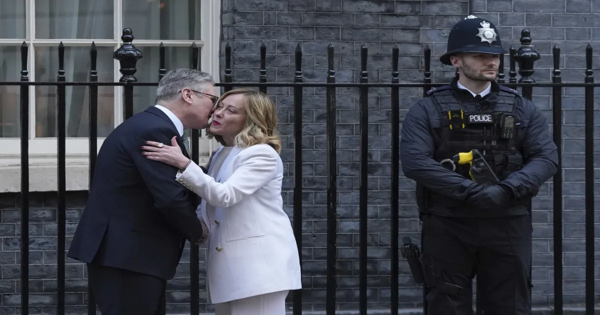 urgent-european-summit-starmer-leads-effort-to-forge-la