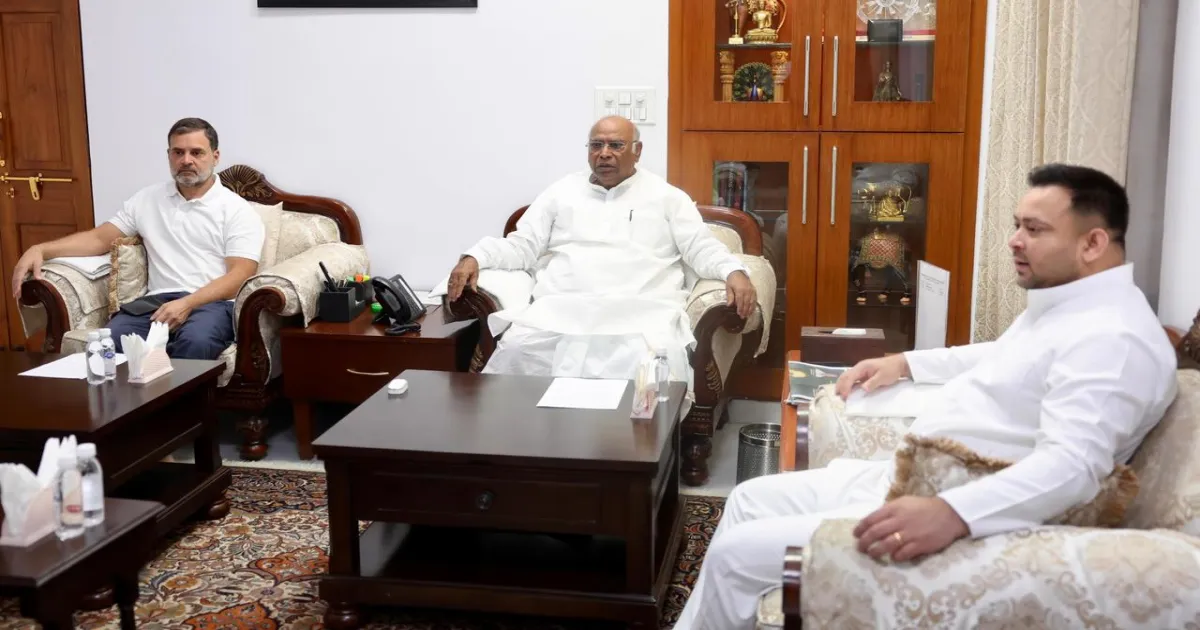 Tejashwi, Kharge and Rahul Meet! INDIA Bloc's Bihar Election Strategy Firmed Up