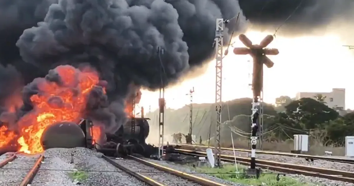 Massive Blaze Engulfs Diesel-Laden Freight Train Near Tiruvallur, Disrupts Tamil Nadu Rail Services