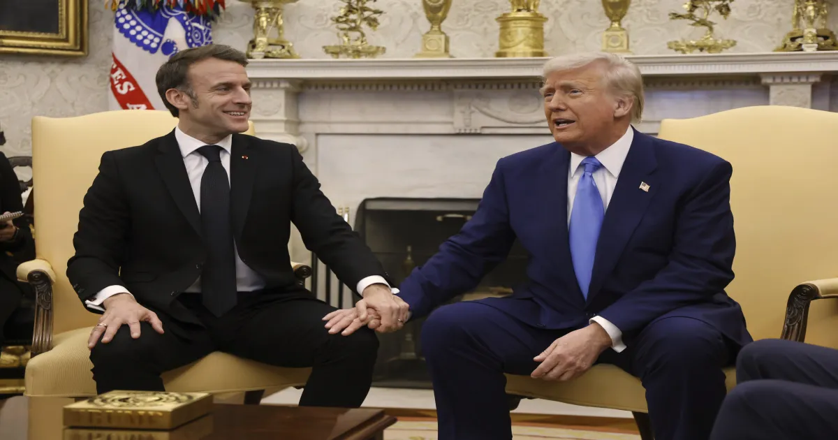 trump-and-macron-discuss-ukraine-war-in-white-house-mee
