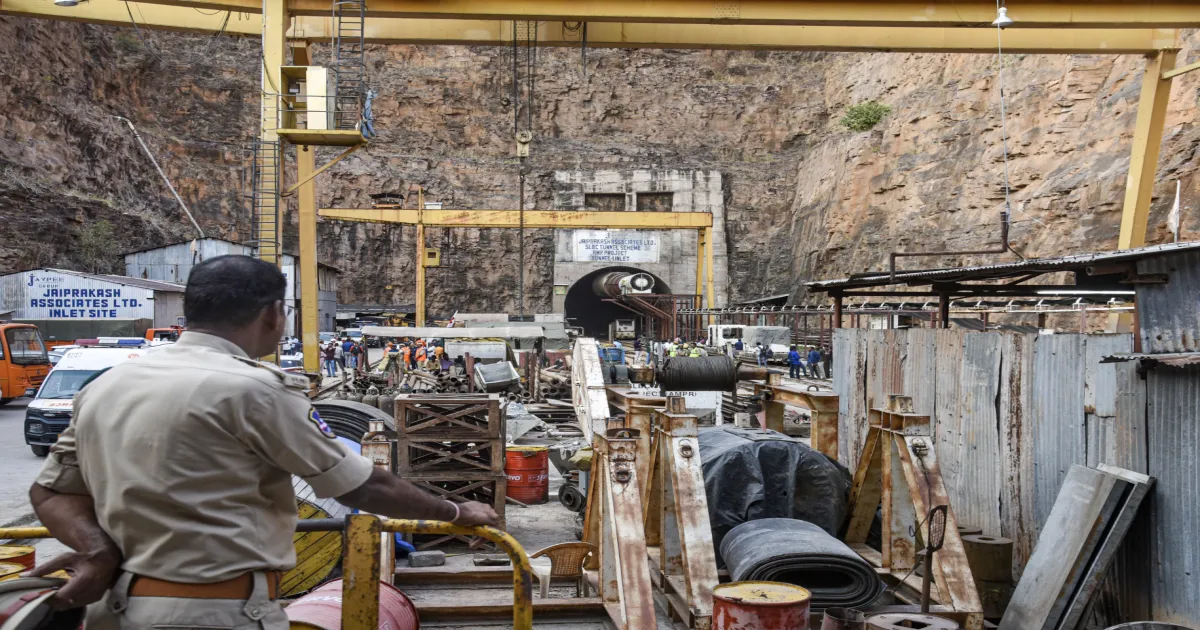 trapped-workers-chances-of-survival-not-that-good-telan