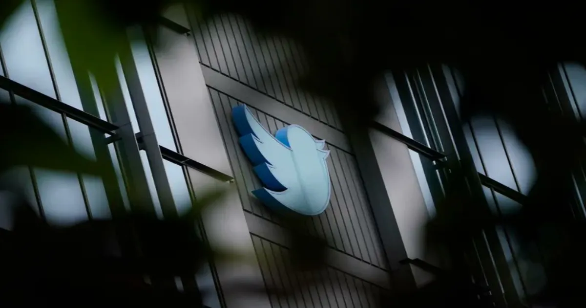 Twitter Bird Logo Fetches Nearly $35,000 at Auction Amid Tech Memorabilia Boom