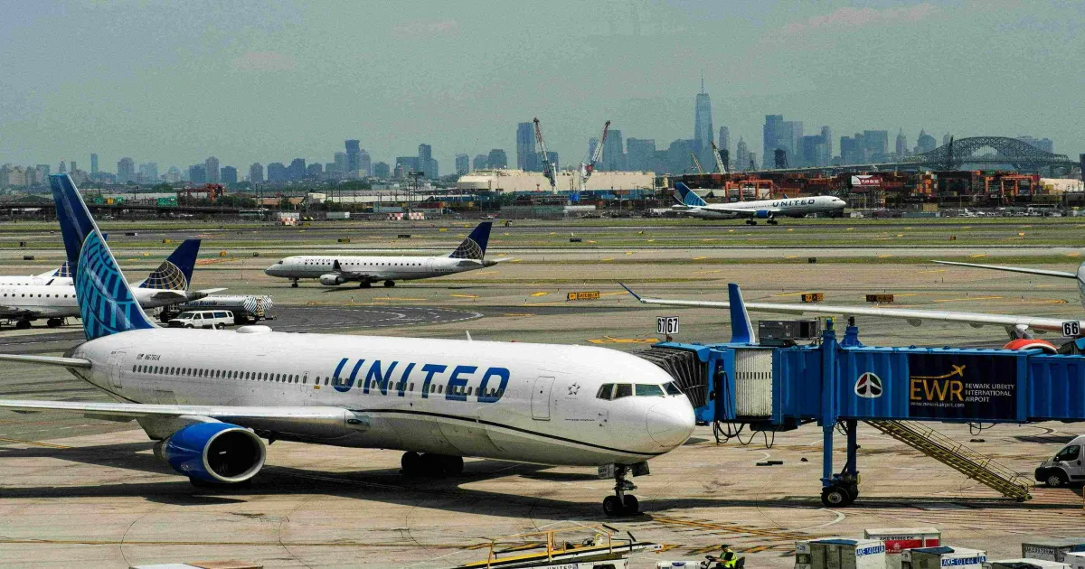 Pilot Forgets Passport! U.S. Flight to China Forced to Make U-Turn