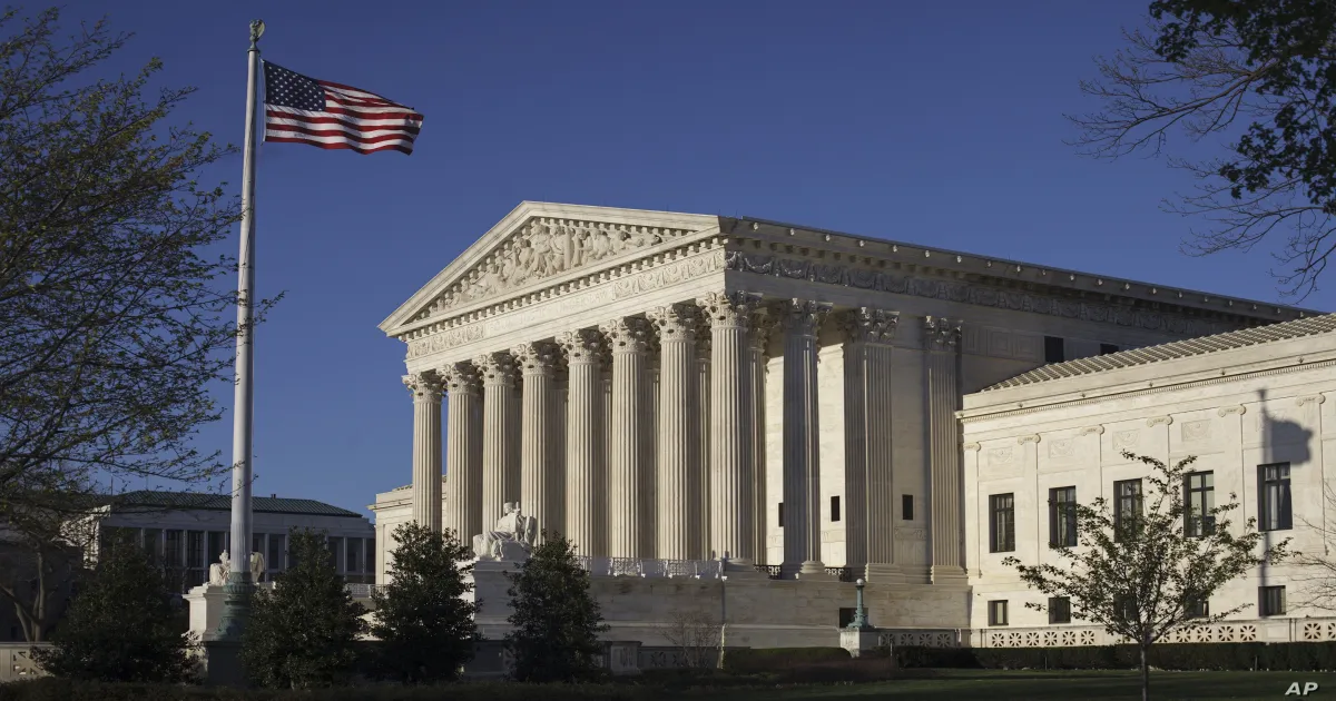 US Supreme Court Temporarily Blocks Lower Court Order to Release Billions in Foreign Aid